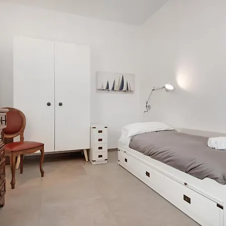 Апартаменты Segesta Charming *